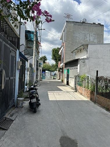 Hình ảnh Ng.ộp bán gấp lô đất thổ cư 75m2 P. Trường Thọ, hxh thông chỉ 4.3 tỷ.