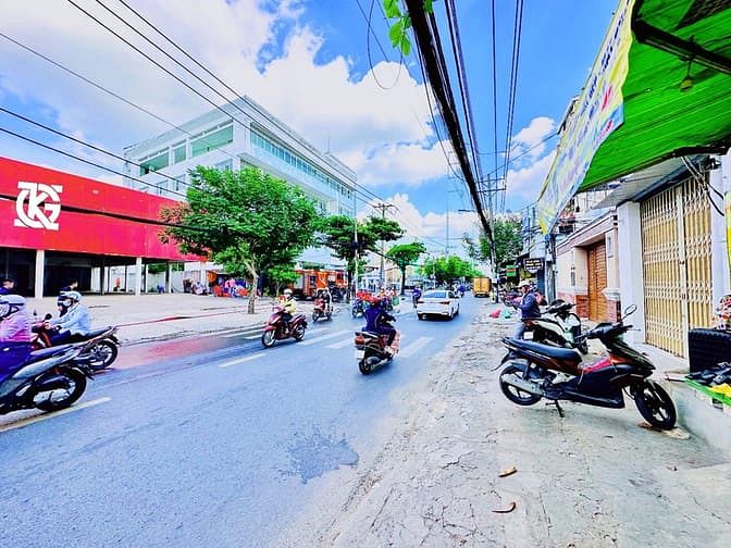Hình ảnh Cho Thuê Nhà Mặt Tiền 856 Âu Cơ, Quận Tân Bình ( 8.000m2 )