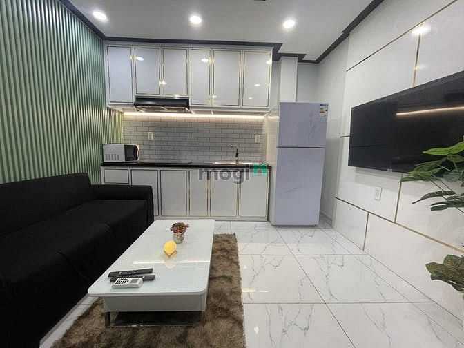 Hình ảnh studio bancol lớn full NT,Q3 gần hội trường Thành Uỷ, Đh Kinh Tế