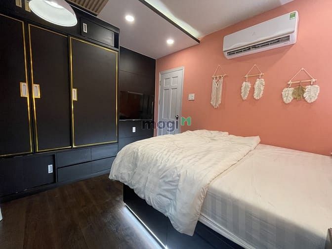 Hình ảnh studio bancol lớn full NT,Q3 gần hội trường Thành Uỷ, Đh Kinh Tế