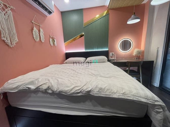 Hình ảnh studio bancol lớn full NT,Q3 gần hội trường Thành Uỷ, Đh Kinh Tế
