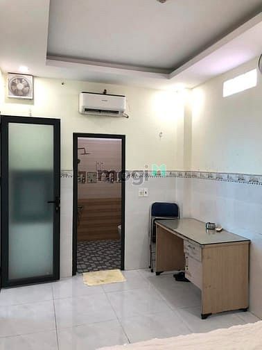 Hình ảnh Bán gấp khách sạn 200m2 6 tầng chỉ 18 t.ỷ.