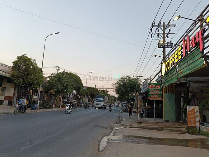 Hình ảnh Đất 3 mặt tiền Hoàng Phan Thái ngay Ql1A
