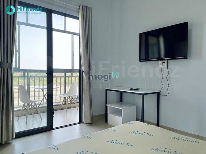 Hình ảnh Phòng ngủ tách bếp rộng thoáng có ban công lớn