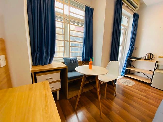 Hình ảnh Studio cửa sổ ban công trống sẵn ngay khu Bùi Viện Q1