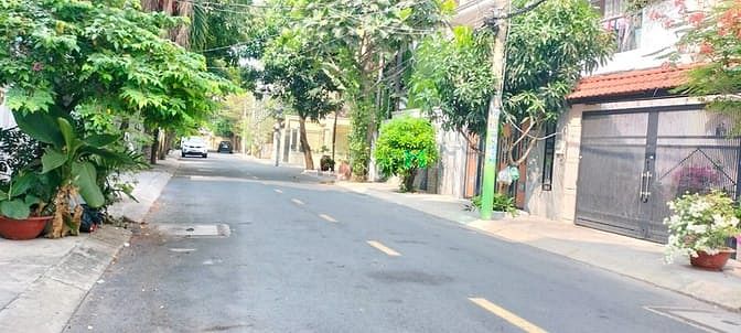 Hình ảnh Gò Vấp, Bán Lô đất Khu biệt thự Dương Quảng Hàm, Dt 6*20m