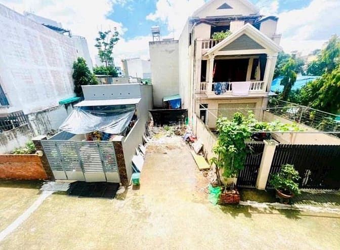 Hình ảnh Bán đất Q2 Dt 98m2 ngang 5 giá 6,2 tỷ