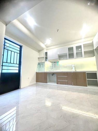 Hình ảnh Nhà Mặt Tiền Hẻm 2 Tầng Chỉ 4.8 Tỷ.