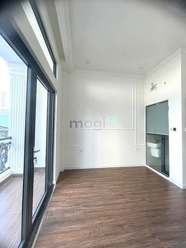 Hình ảnh Nhà Mặt Tiền Hẻm 2 Tầng Chỉ 4.8 Tỷ.