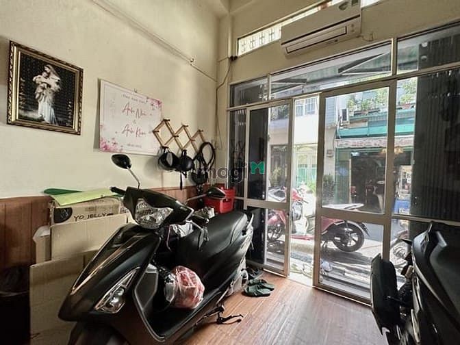 Hình ảnh ________ lê văn sỹ quận phú nhuận. ____________