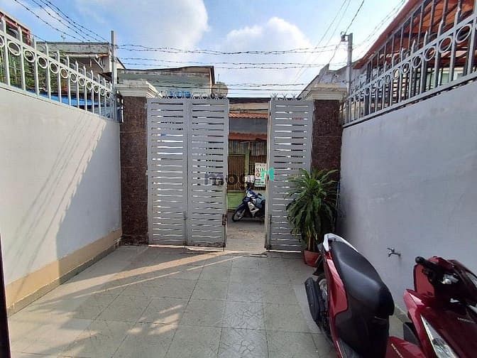 Hình ảnh Bán Nhà Mặt Tiền Hẻm Quận 7 Chỉ 6.9 Tỷ.