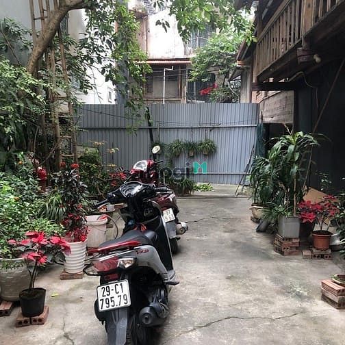 Hình ảnh Hàng Trang MB66.COM Chính Thức - MB 66 Uy Tín đỉnh! Đất mặt phố Nguyễn Văn Huyên, Cầu giấy. 300m2 MT 15m