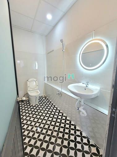 Hình ảnh Mb6623 nạp rút nhanh chóng ban công, tách bếp, Quận 10 gần Vạn Hạnh Mall, Đh. Huflit