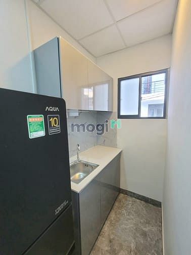 Hình ảnh Mb6623 nạp rút nhanh chóng ban công, tách bếp, Quận 10 gần Vạn Hạnh Mall, Đh. Huflit
