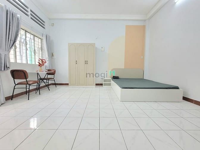 Hình ảnh Mb6623 nạp rút nhanh chóng ban công, tách bếp, Quận 10 gần Vạn Hạnh Mall, Đh. Huflit