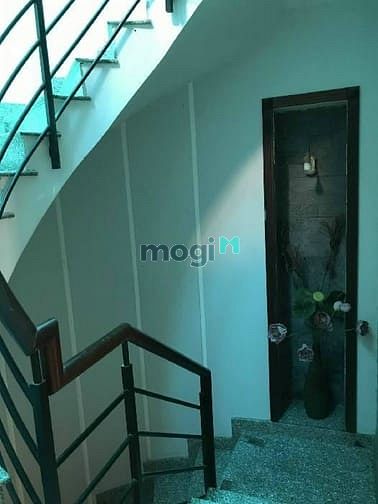 Hình ảnh 🔥Xe Hơi Đậu Cửa-MẶT TIỀN KHỦNG 6.5M-NHÀ ĐẸP 3 TẦNG LUNG LINH