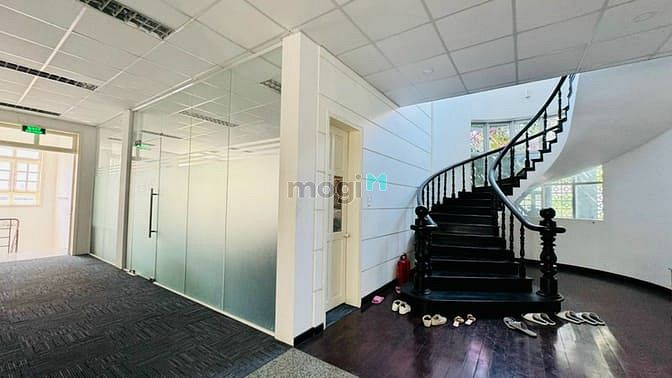 Hình ảnh Biệt Thự Mặt Tiền 1000M2 - Thảo Điền - Q.2
