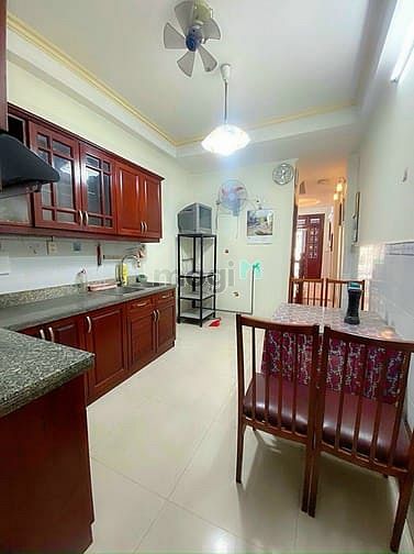 Hình ảnh Bán Gấp Nhà HXH Trần Hưng Đạo Q1