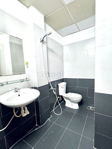 Hình ảnh Cho thuê phòng full nội thất cửa sổ lớn ngay KDC Trung Sơn