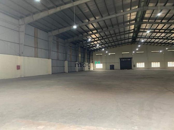 Hình ảnh Cho thuê Kho Cảng Cát Lái Dt 2500m2 Giá 5.5$/m