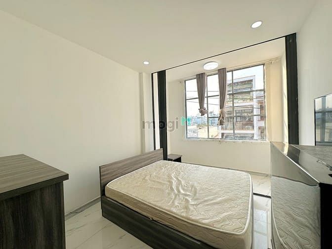 Hình ảnh CHDV full nội thất gần cầu Nguyễn Tri Phương, sát quận 5
