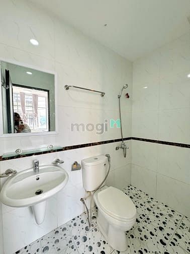 Hình ảnh CHDV full nội thất gần cầu Nguyễn Tri Phương, sát quận 5