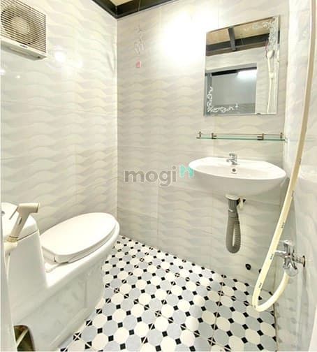 Hình ảnh phòng tại Hòa Bình,tân phú có gác rộng
