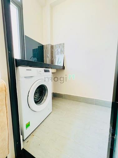 Hình ảnh Cho Thuê Căn Hộ 30M2_Bancol+Tách Bếp_Máy giặt Riêng_Ung Văn Khiêm