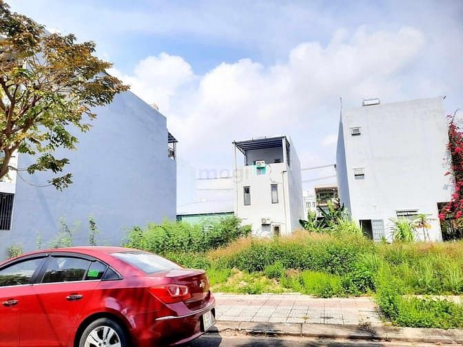 Hình ảnh Cực đẹp lô đất nằm trong kdc phong phú 5 gần bến xe q8 TPHCM