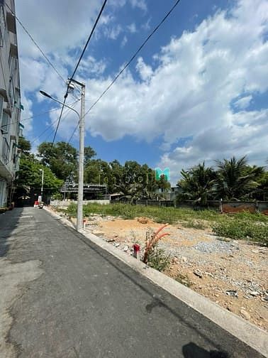 Hình ảnh Đất thổ cư Tp Thủ Đức, ngay quốc lộ 13, sổ sẵn công chứng trong ngày