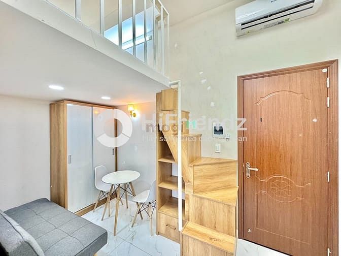 Hình ảnh Cho Thuê Căn Hộ Duplex Cửa Sổ Thoáng - Thang Máy - Ngay Vạn Hạnh Mall