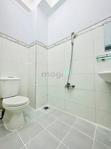 Hình ảnh Cho Thuê Căn Hộ Nguyễn Văn Đậu_40M2_Bancol_Thang Máy_Hầm Xe_Bình Thạnh