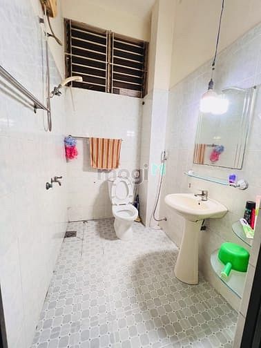 Hình ảnh Bán nhà đường Cách Mạng Tháng 8 - Quận 10