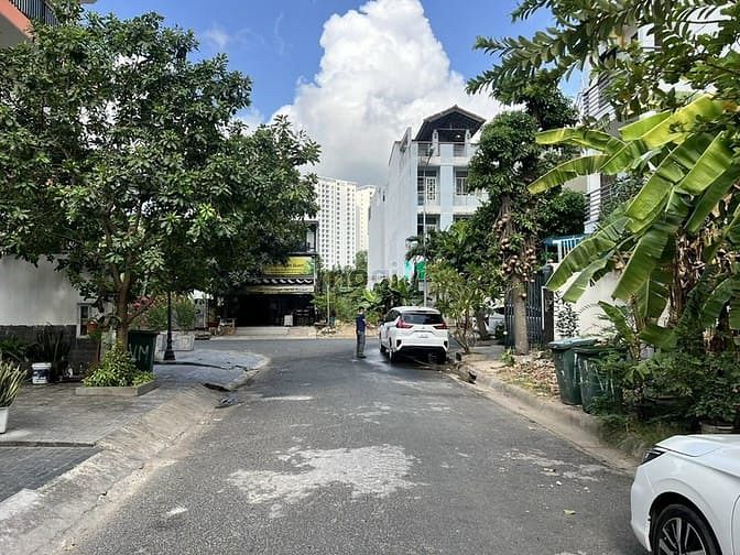Hình ảnh Bán đất MT đường 62 trung tâm P. An Phú Quận 2 10x20m.Giá 34 tỷ