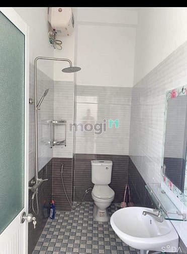 Hình ảnh Cho thuê nhà 3 phòng ngủ Chế Lan Viên