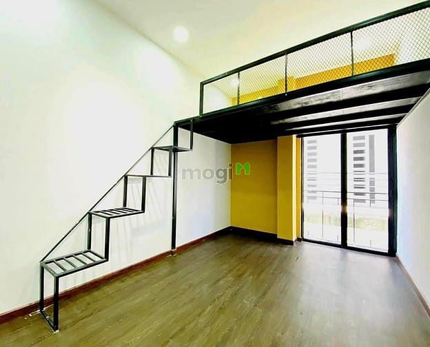 Hình ảnh Phòng có gác bancol siêu rẻ - Ngay chợ bà chiểu
