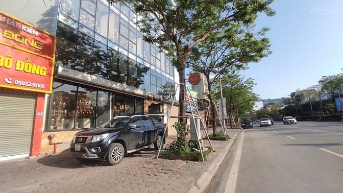 Hình ảnh Cho thuê Nhà Đẹp mặt phố Võ Chí Công 60m2 x 4 tầng