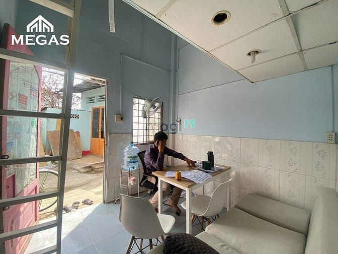 Hình ảnh phòng trọ sinh viên có gác - máy lạnh tại làng DH