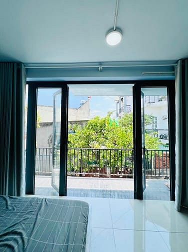 Hình ảnh Studio ban công lớn_Full nội thất mới Dương Quảng Hàm