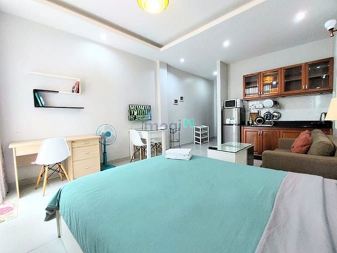 Hình ảnh Mb6623 nạp rút nhanh chóng ban công, thang máy Quận 1 gần phố đi bộ Bùi Viện