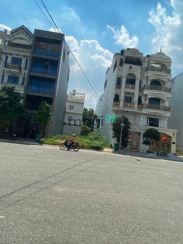 Hình ảnh Cực Đẹp Lô Đất Giá 1Ty350 Thuộc KDC ấp 5 phong phú bình chánh