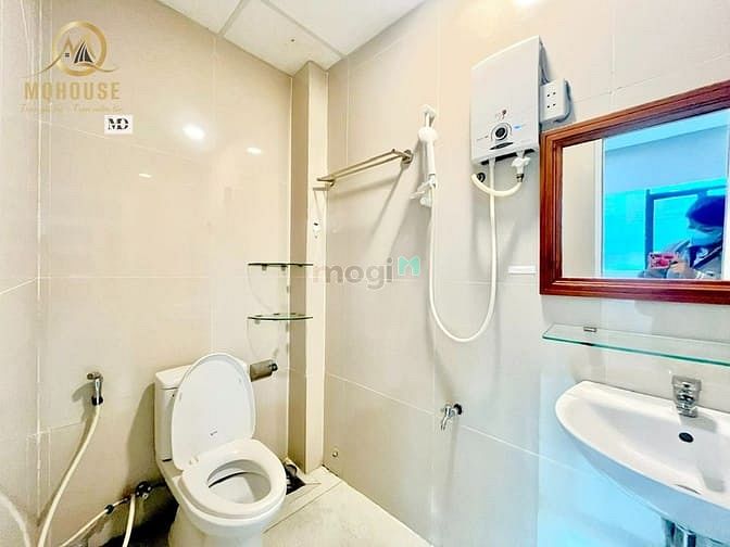 Hình ảnh Cho thuê phòng full nội thất ngay mặt tiền Dương Bá Trạc