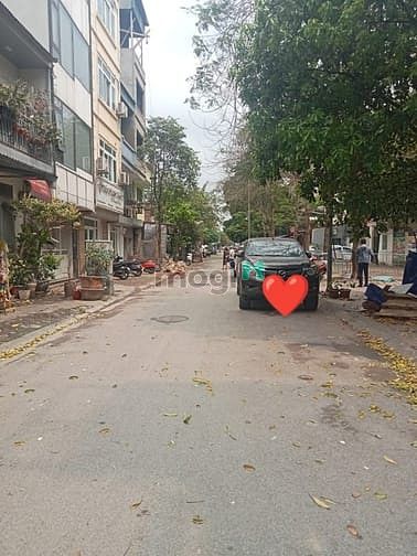 Hình ảnh Bán đất phố Đội Cấn Ba Đình 65m x MT 6m. Kinh doanh.Ô Tô tránh.