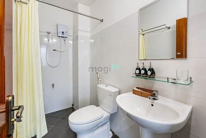 Hình ảnh Mb6623 nạp rút nhanh chóng Quận 1, thang máy gần chợ Bến Thành, phố đi bộ Bùi Viện