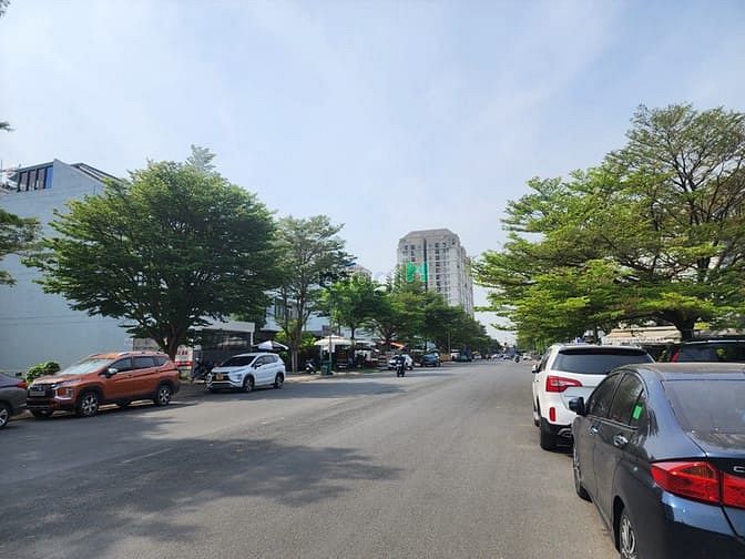 Hình ảnh Biệt thự góc 2MT KDC Gia Hòa gần GLOBAL CITY (TP Thủ Đức)