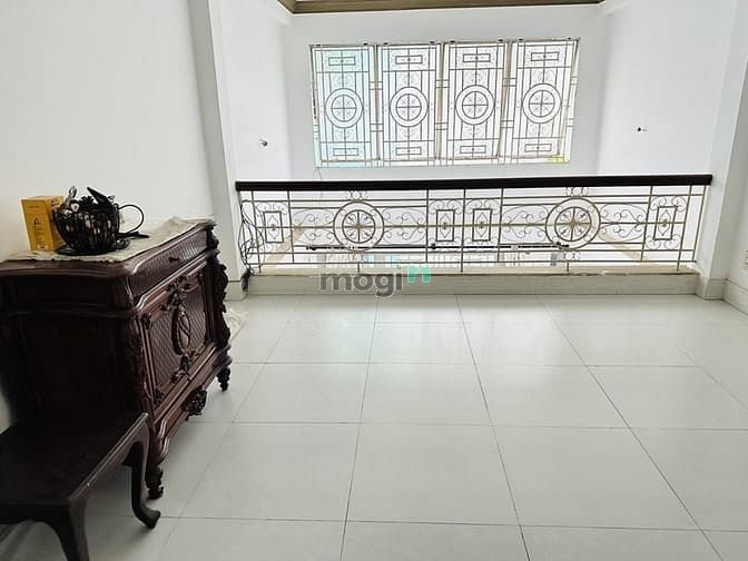 Hình ảnh Bán nhà hxh đường Cao Thắng -  Quận 3
