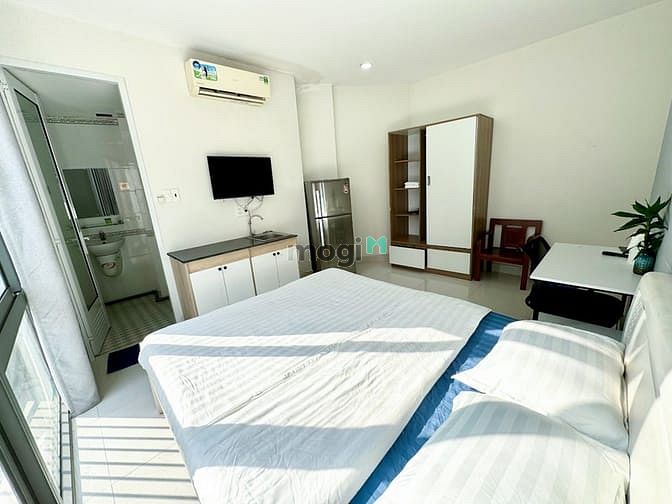 Hình ảnh Căn Hộ 30m2 Bancol Full NT, Hầm Xe, Thang Máy, Bảo vệ 24/7