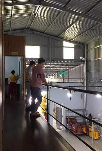 Hình ảnh Nhà xưởng [10x33] dạng kho văn phòng - đường Ao Đôi, Bình Tân