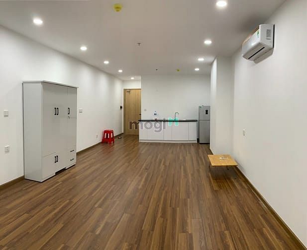 Hình ảnh Cho thuê giá rẻ căn Studio, có ban công, nội thất, giá 5tr5