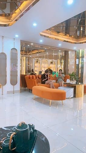Hình ảnh Bán tòa văn phòng phố Đặng Văn Ngữ 100m2 8 tầng